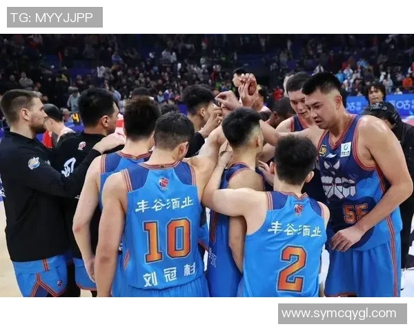 四川教练组团体停工,黄秋实加盟西乙球队,同曦签约网红球员曹芳 四川教练组团体停工,黄秋实加盟西乙球队,同曦签约网红球员曹芳